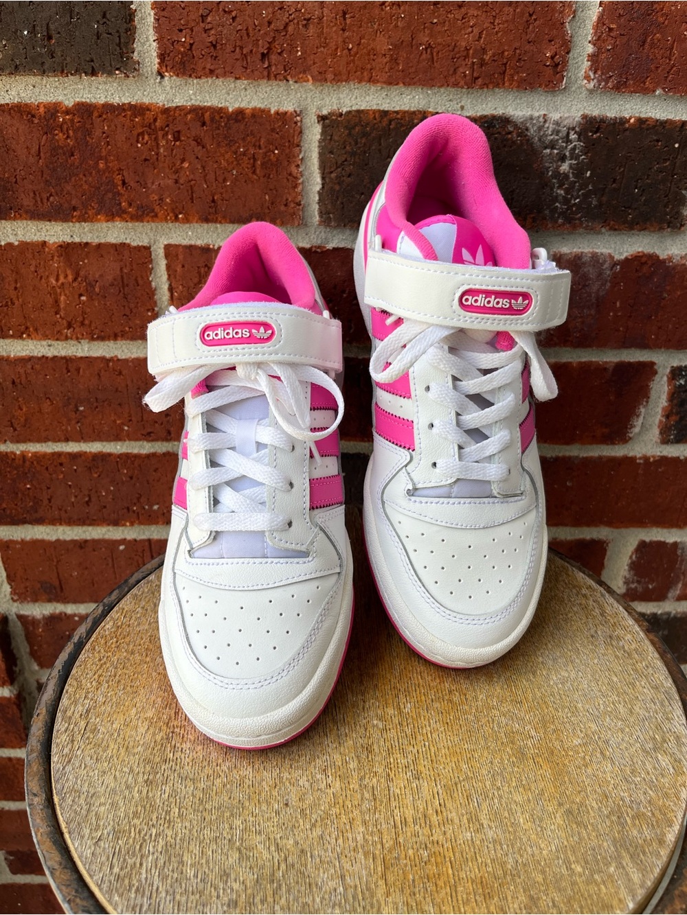 adidas Kids White & Hot Pink Low-Top Sneakers with Velcro Strap - Picture 2 of 9